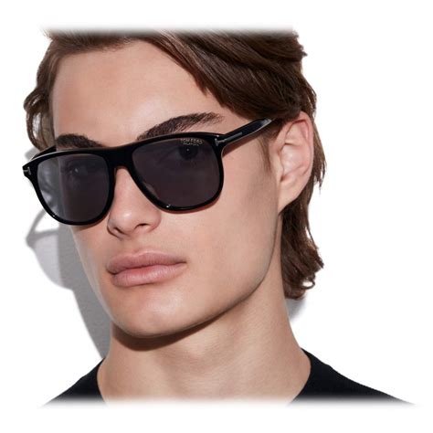 tom ford sunglasses official site.